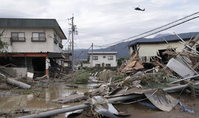 Beskućniku zabranili ulaz u sklonište za vrijeme tajfuna u Japanu